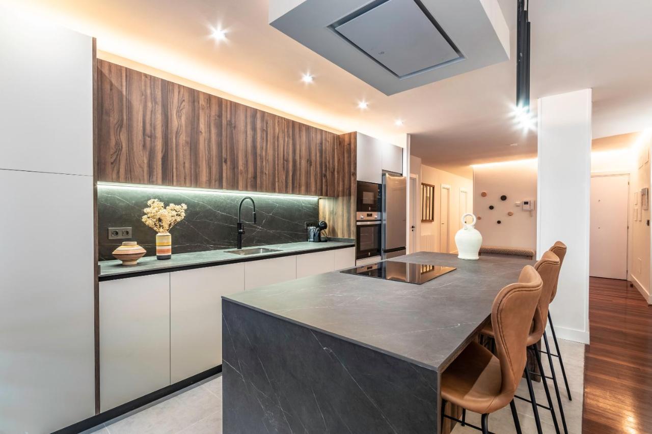 New! Lovely 4-Bedroom Loft In Bilbao Luaran gambar