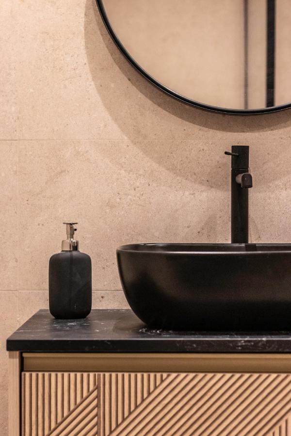 New! Lovely 4-Bedroom Loft In Bilbao Luaran gambar