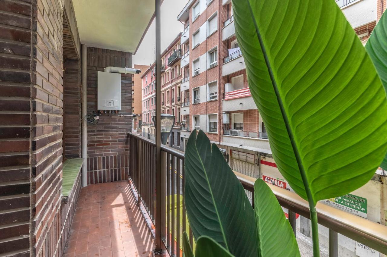 New! Lovely 4-Bedroom Loft In Bilbao Luaran gambar